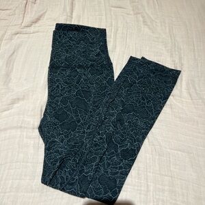 Black Lululemon pants